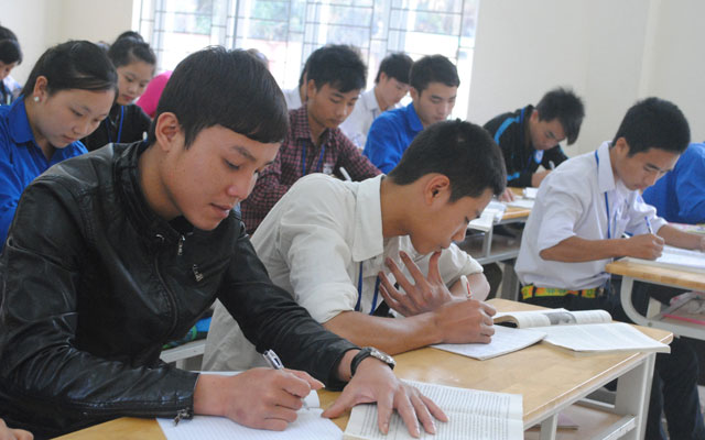 Đề thi học kì 2 lớp 12 năm 2015 môn Văn - Sở GD Bình Định 