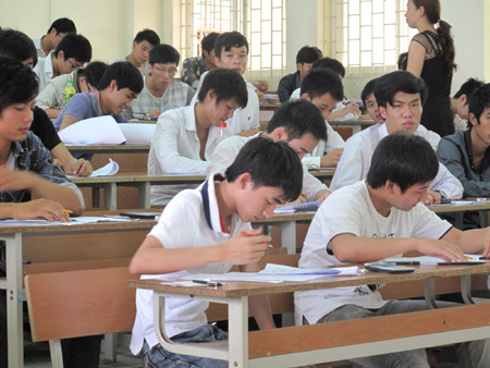Đề thi học kì 1 lớp 6 môn Tiếng Anh năm 2015 trường THCS Sơn Thành