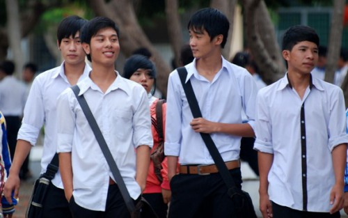 Đề thi học kì 1 lớp 10 môn Toán THPT Chế Lan Viên 2014