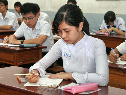 Đề thi học kì 1 lớp 7 môn Toán trường THCS Vĩnh Khúc 2014