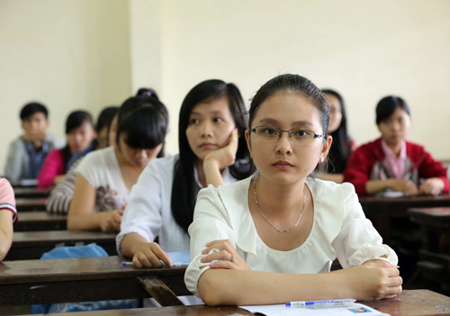 Đề thi học kì 1 môn Toán lớp 8 có đáp án năm 2014