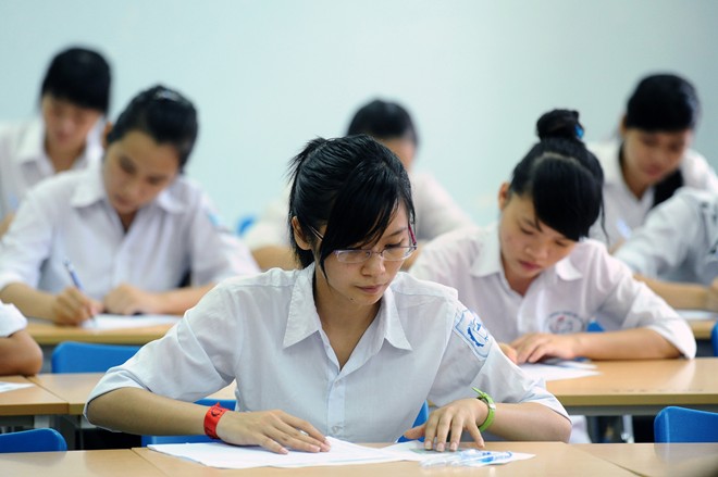 Đề thi kì 1 môn Toán lớp 8 - Hoài Nhơn năm 2014