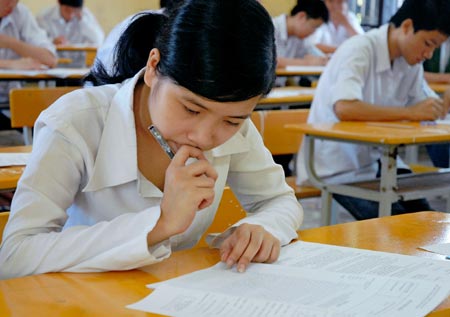 Đề thi học kì 1 môn Toán lớp 8 - THCS Trần Quang Diệu năm 2014