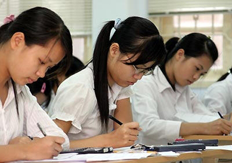 Đề thi giữa học kì 1 môn Vật Lý lớp 8 năm 2015 - Thuận Hưng