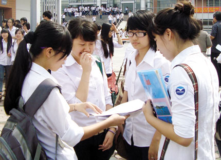 Đề thi học kì 1 môn Toán lớp 8 - TX Phước Long năm 2015
