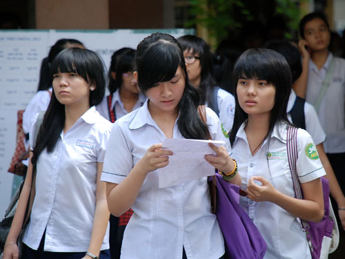 Đề thi học kì 1 lớp 8 môn Toán phòng GD&ĐT Hóc Môn năm 2015