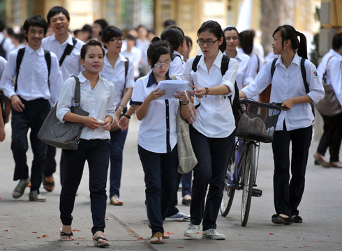 Đề thi học kì 1 môn Văn lớp 8 huyện Mang Thít năm 2015