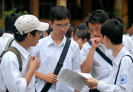 Đề thi học kì 1 môn Toán lớp 8 - Quận 9 TPHCM năm 2015