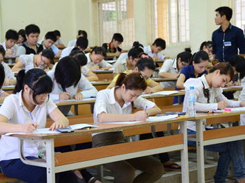 Đề thi học kì 1 lớp 9 môn Vật Lý trường THCS Quảng Trạch (Đề 1)  2014