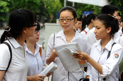 Đề thi học kì 1 lớp 12 môn Toán trường THPT Cà Mau năm 2014