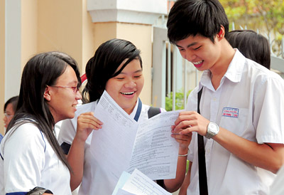 Đề thi học kì 1 môn Toán lớp 12 tỉnh Đắc Nông năm 2015