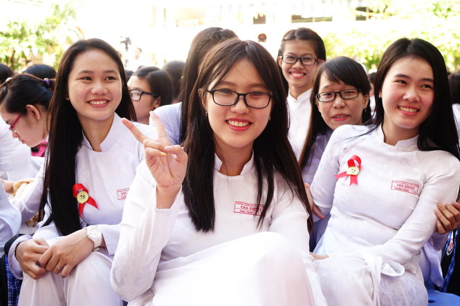 Đề thi học kì 1 môn Văn lớp 12 - Đắc Nông năm 2015