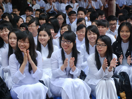 Đề thi học kì 1 môn Văn lớp 12 tỉnh Lạng Sơn năm 2015