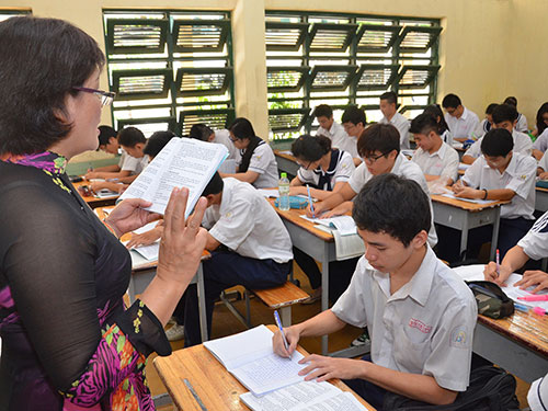 Đề thi cuối học kì 1 môn Tiếng Việt lớp 4 TH Lương Tài năm 2014