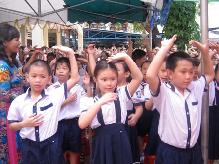 Đề thi học kì 1 môn Tiếng Việt lớp 2 năm 2014