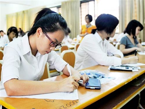 Đề kiểm tra giữa học kì 1 lớp 6 môn Anh - trường THCS Thái Hòa năm 2015