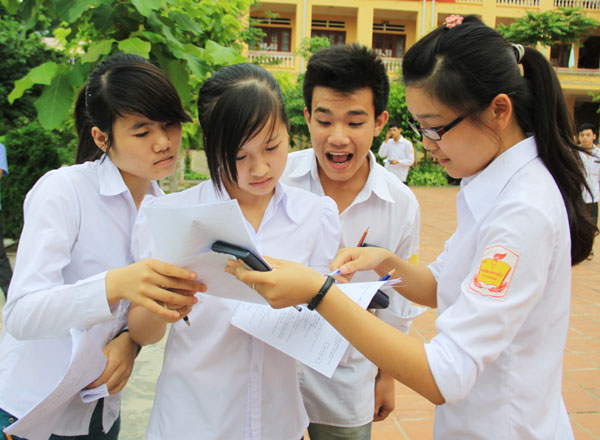 Đề thi giữa kì 1 lớp 10 môn Lịch Sử trường THPT Liễn Sơn năm 2015