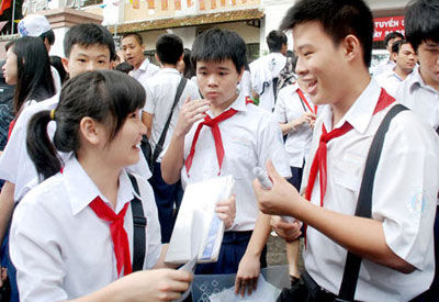 Đề kiểm tra giữa học kì 1 môn Văn lớp 8 phòng GD&ĐT Duy Tiên 2015 