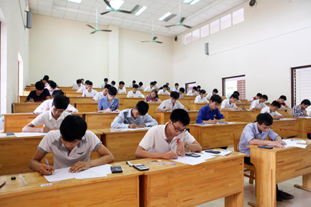 Đề thi học kì 1 môn Sinh học lớp 9 trường THCS Ea Lê năm 2016 - 2017