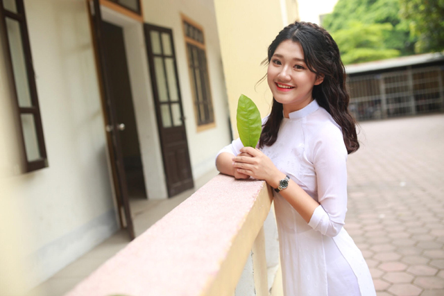 
Đậu Vĩnh Phương Uyên - một trong số ít ỏi thí sinh đạt 9,75 điểm môn Ngữ văn kỳ thi THPT quốc gia 2017
