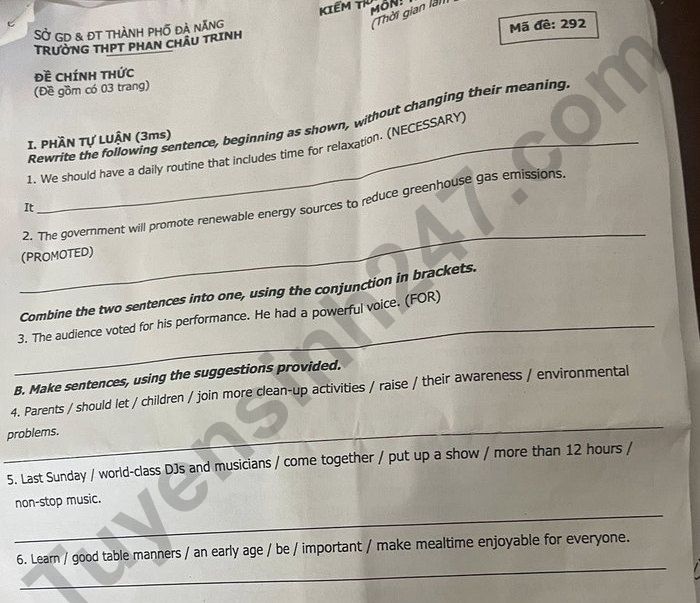 Đề thi giữa kì 1 năm 2025 lớp 10 môn Anh - THPT Phan Châu Trinh