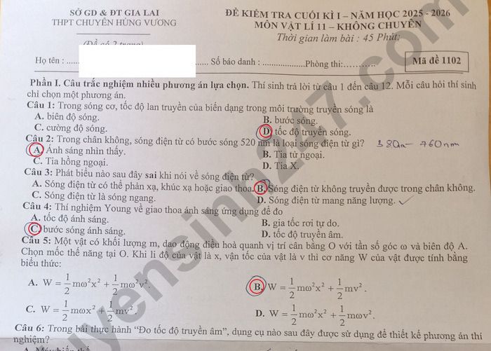 Đề thi kì 1 năm 2025 THPT Chuyên Hùng Vương - lớp 11 môn Lý